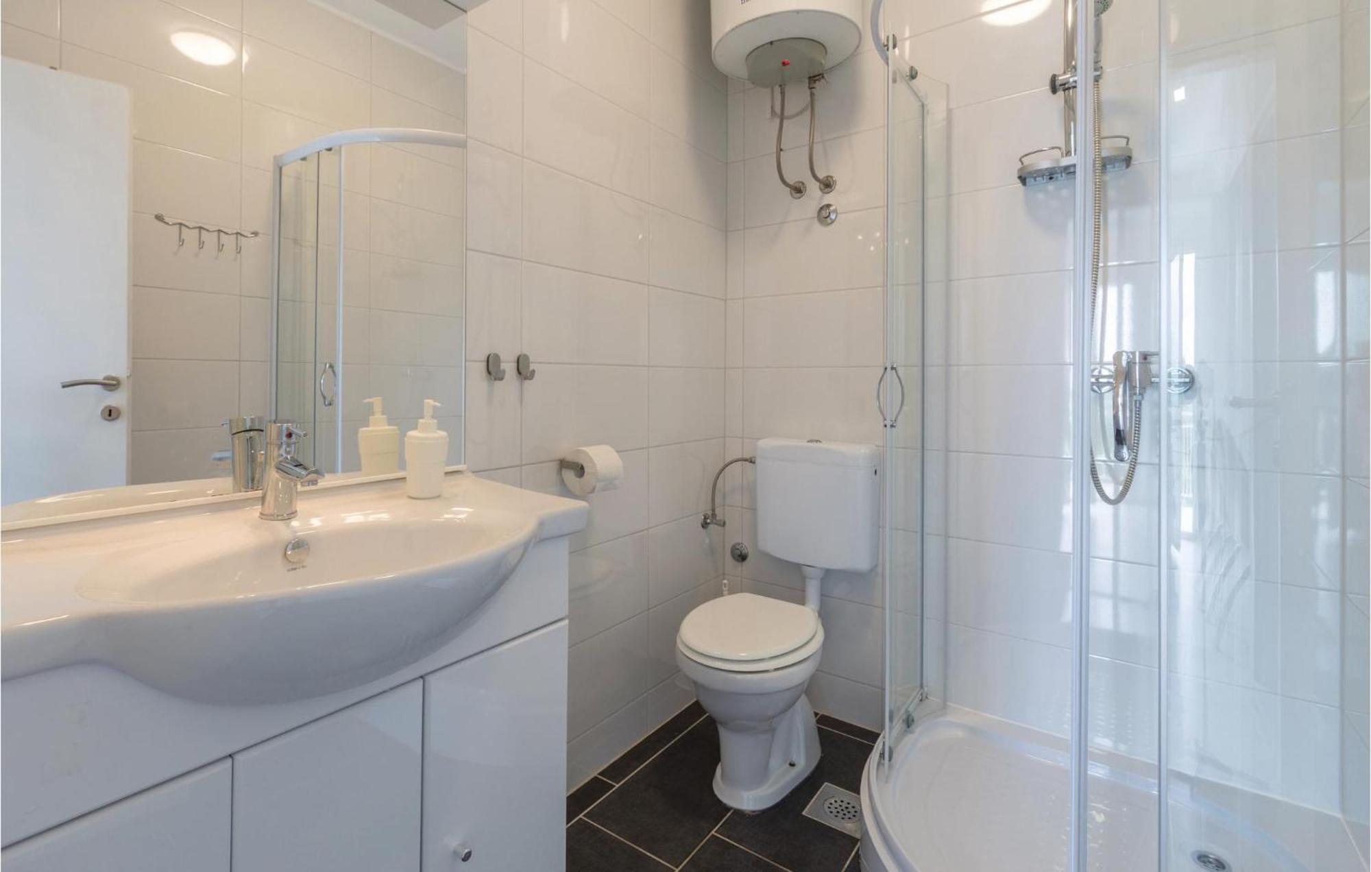 Apartmán 1 Bedroom Amazing In